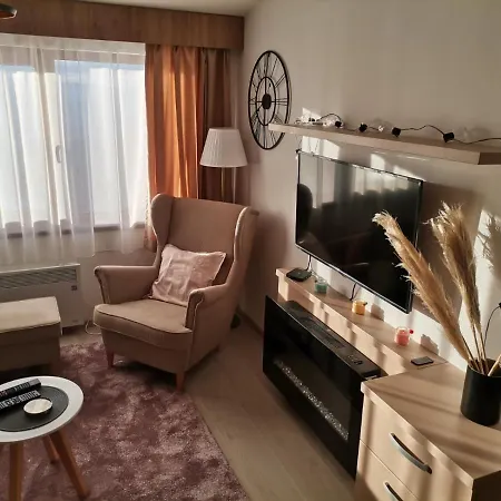 דירה N101, Milmari,